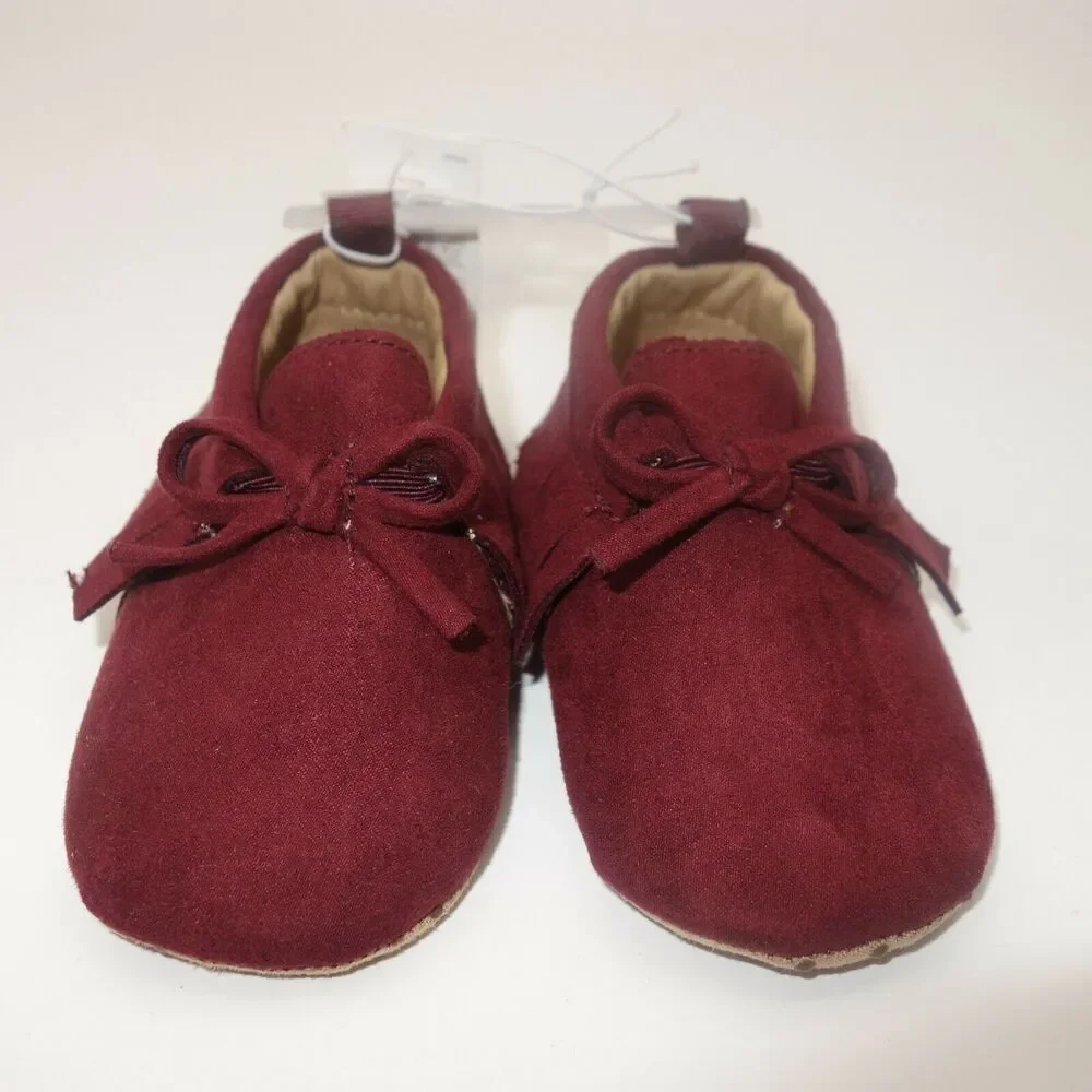 New Old Navy Maroon Red Fringe Moccasin Shoes Booties Baby Size 6-12 Months